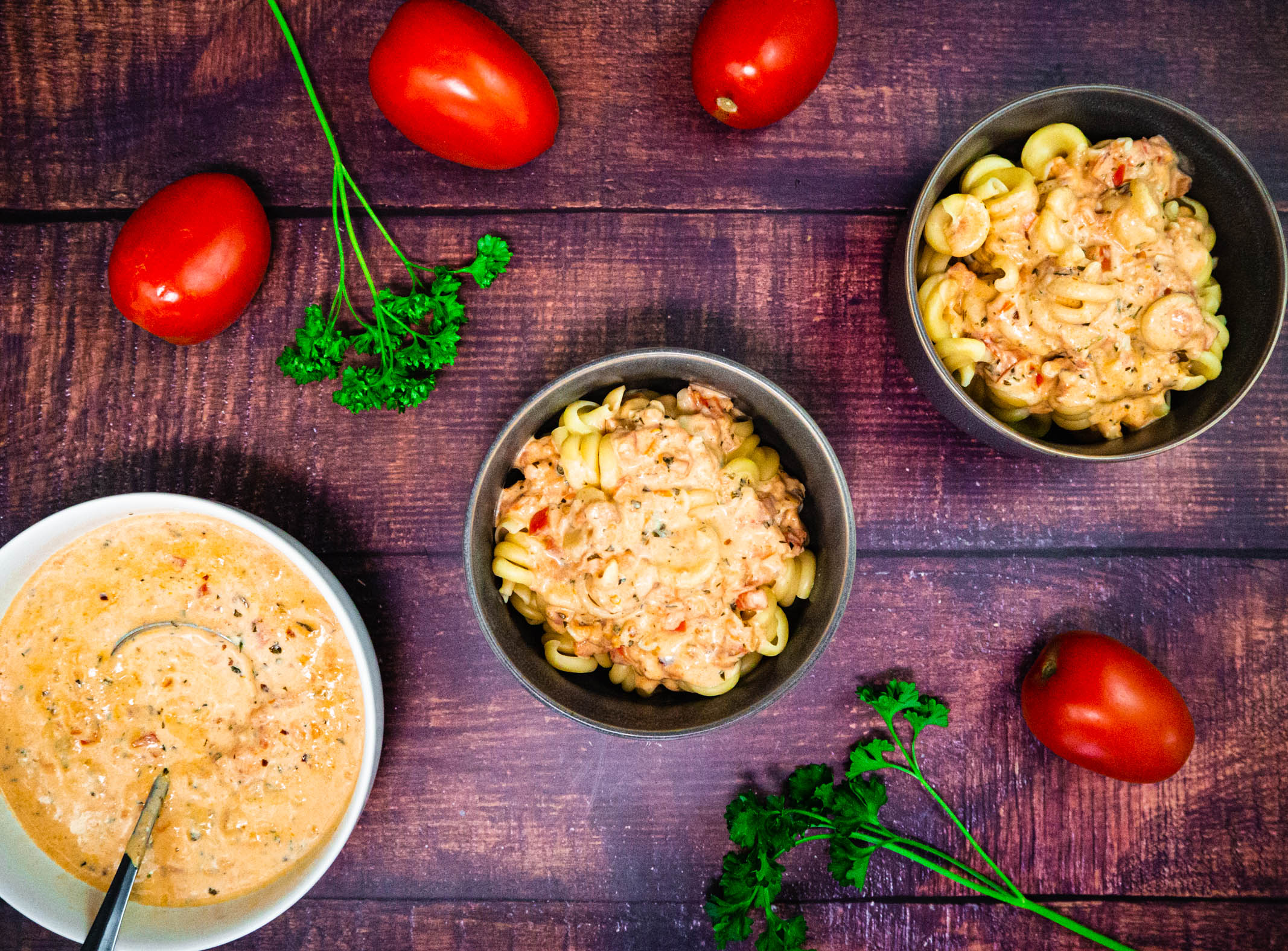 Easy Tomato Cream Sauce for Pasta